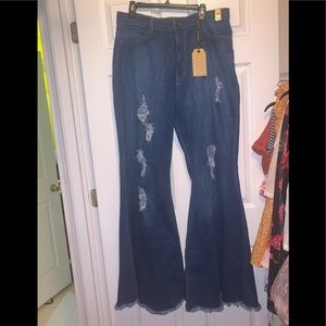 NWT SIZE 3X VIBRANT BELL BOTTOM JEANS